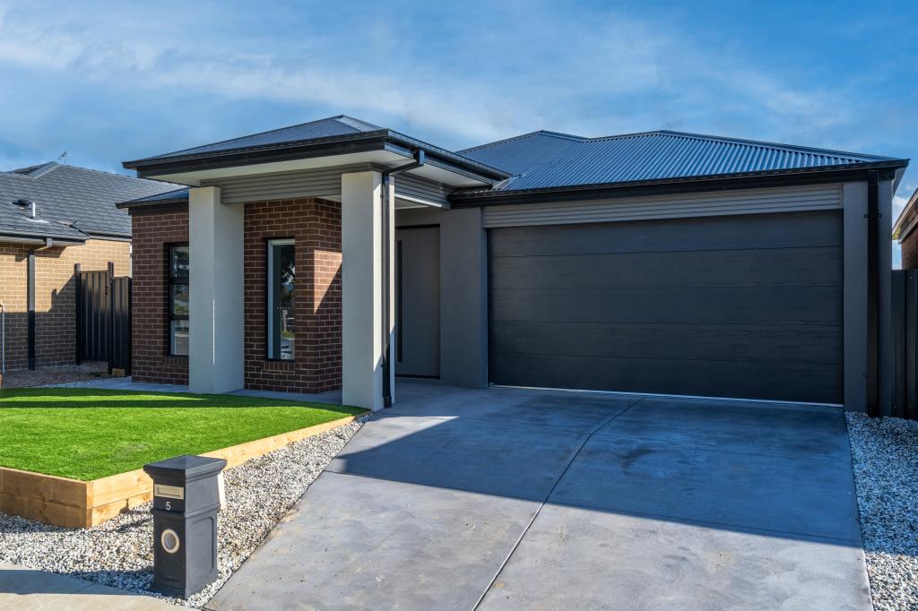 5 Pony Prom, Seymour, VIC 3660