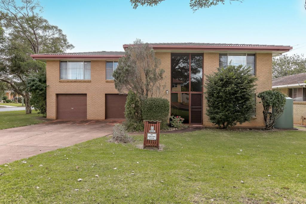 13 Knockator Cres, Centenary Heights, QLD 4350