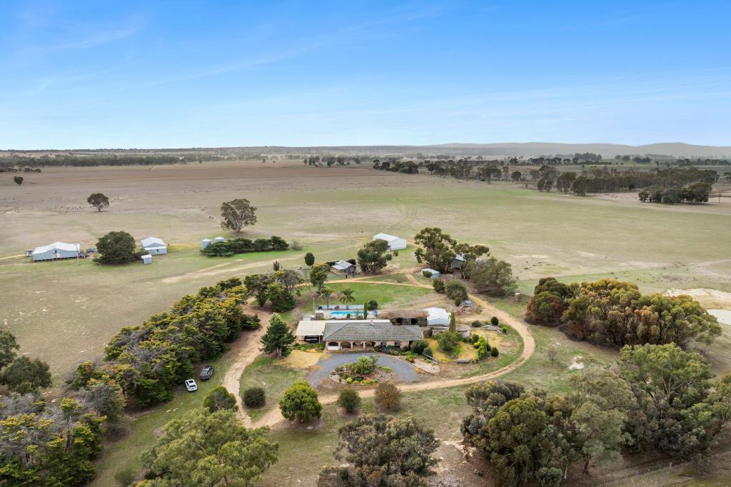 876 Wimmera Downs Rd, Greens Creek, VIC 3387