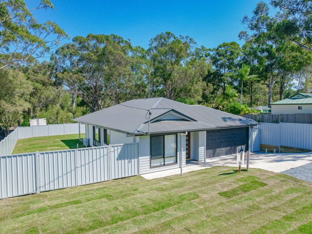 88 Minjerriba Rd, Russell Island, QLD 4184