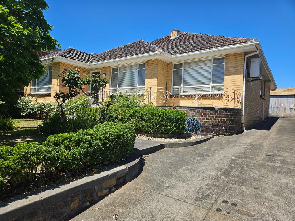 90 Ferntree Gully Rd, Oakleigh East, VIC 3166