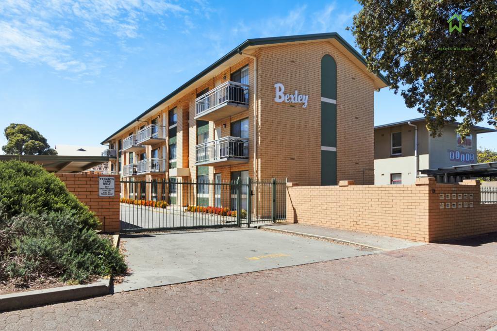 8/12 Moseley St, Glenelg, SA 5045