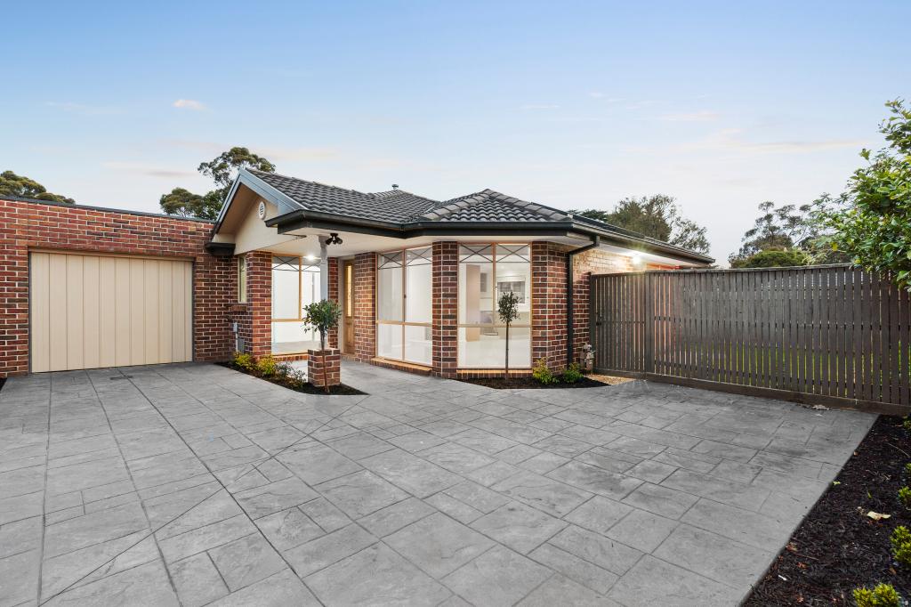 22a Bemersyde Dr, Berwick, VIC 3806