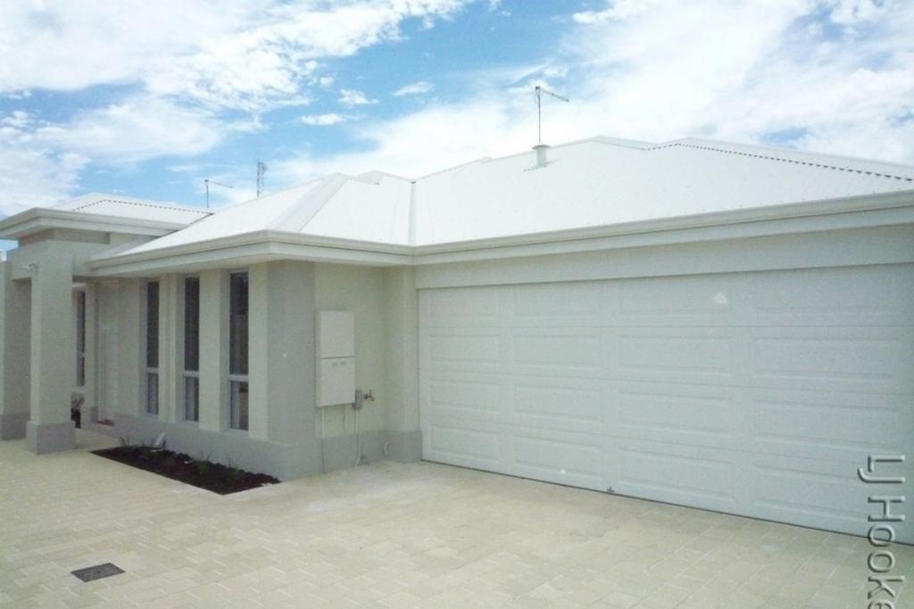 2/12 Day Rd, Mandurah, WA 6210