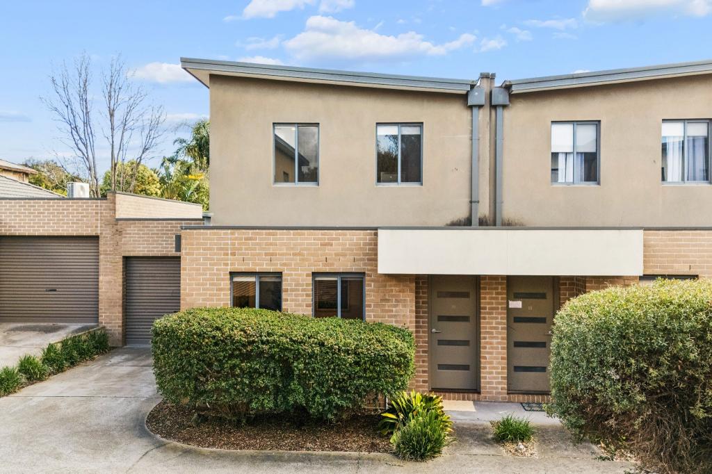 10/102-104 HILLCREST RD, FRANKSTON, VIC 3199