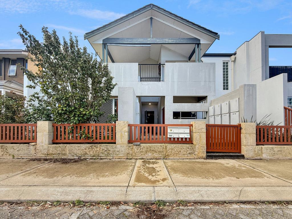 1/18 Cottage St, Mandurah, WA 6210