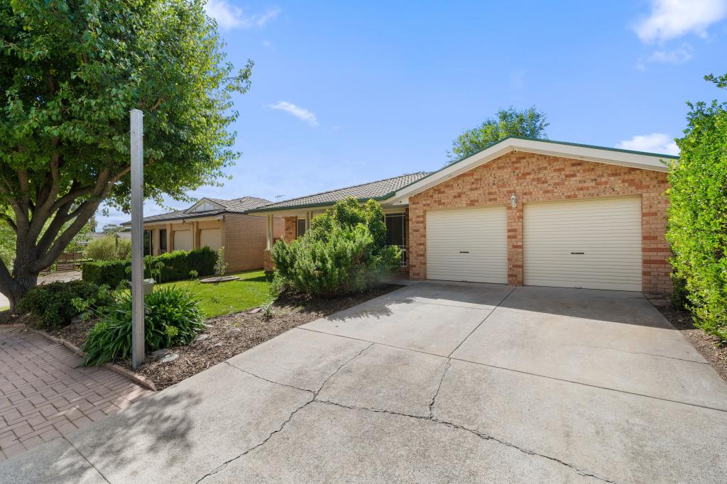 14 Goodhart Cres, Dunlop, ACT 2615