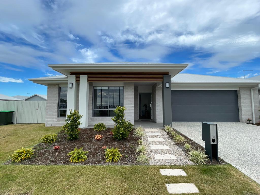 38 LORD HOWE CCT, BANYA, QLD 4551