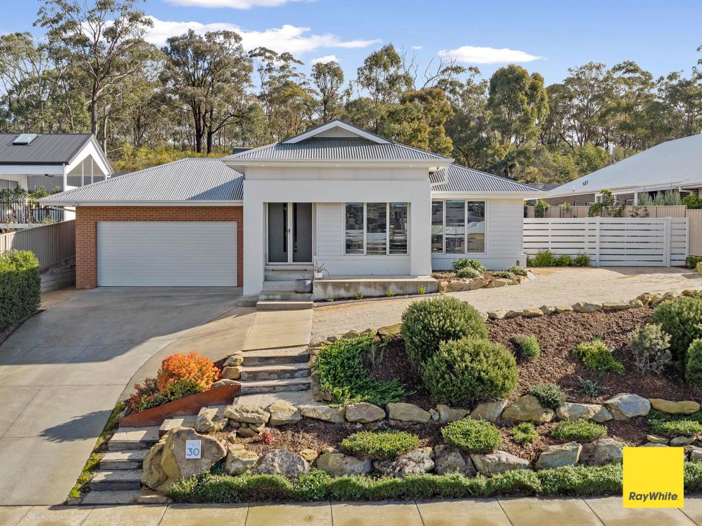 30 Brooklyn Dr, Golden Square, VIC 3555