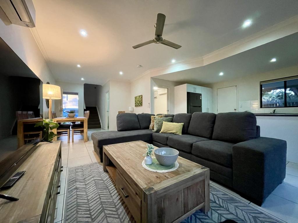 1, 2, 3/35 Flinders Dr, Moranbah, QLD 4744
