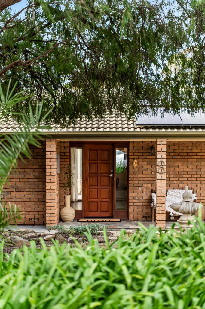 8 Quigley Ct, Aberfoyle Park, SA 5159