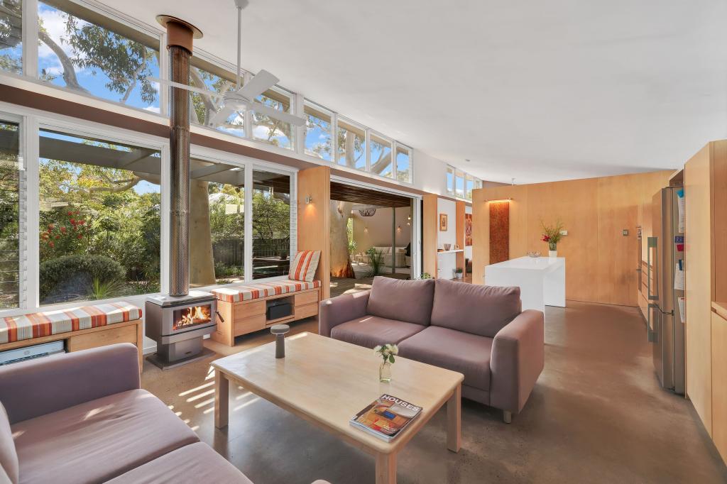 8 Oakwood Cps, Callala Beach, NSW 2540