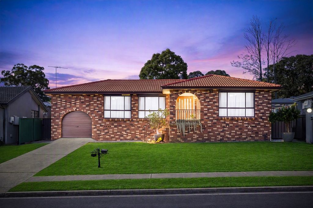 47 Banks Dr, St Clair, NSW 2759