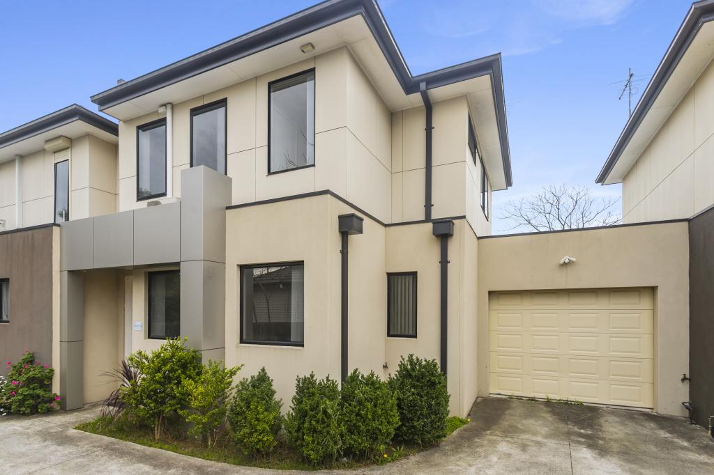 2/29 HOWDEN CRES, BRAYBROOK, VIC 3019