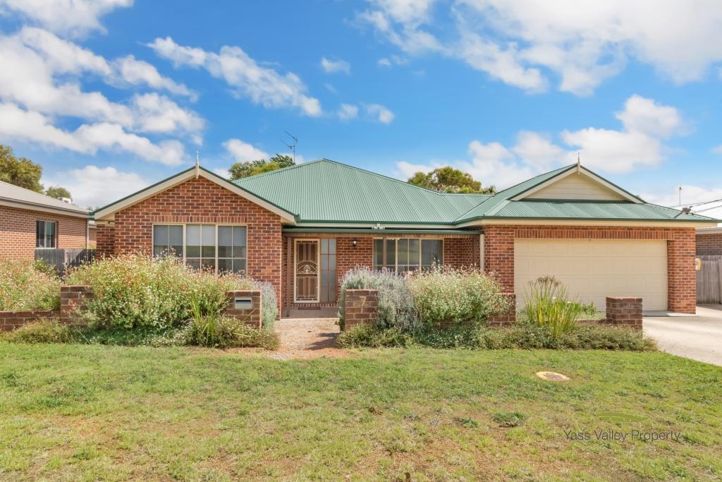 7 Browne St, Yass, NSW 2582