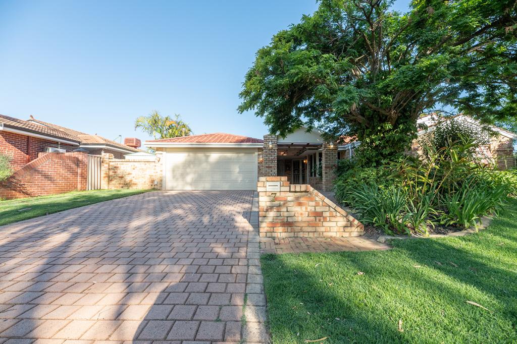 7 AKANIA WAY, CANNING VALE, WA 6155