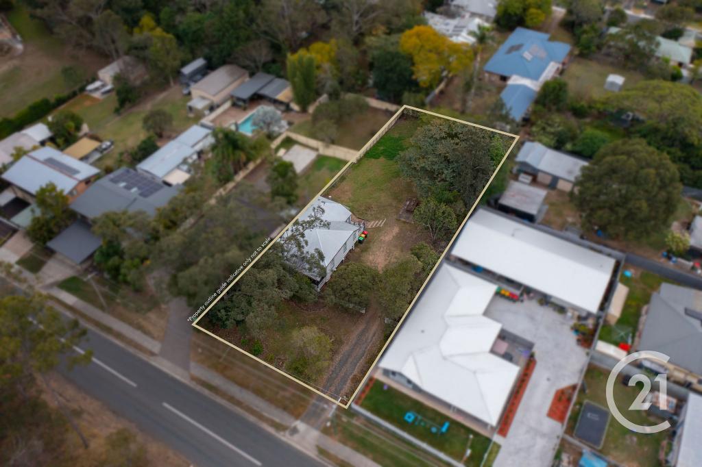 24 CHARLOTTE ST, BLACKSTONE, QLD 4304