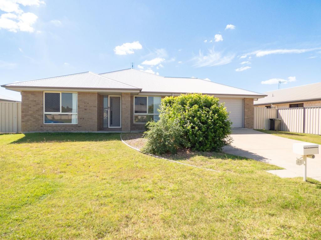 43 Howard St, Roma, QLD 4455