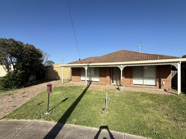 3 KAREN PL, ST ALBANS, VIC 3021