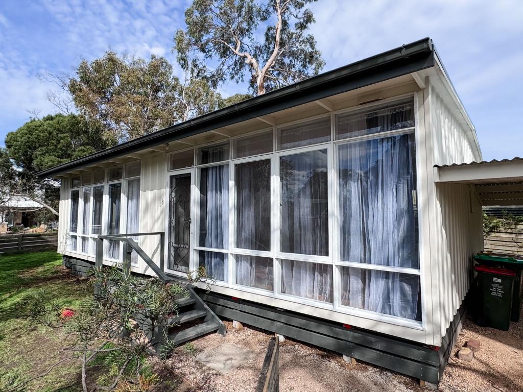 18 Broughton Ave, Cowes, VIC 3922