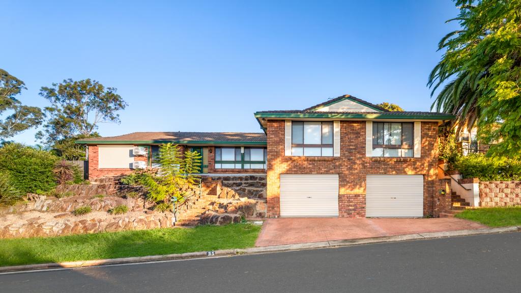 35 Ballantrae Dr, St Andrews, NSW 2566