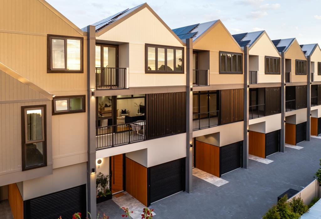 2/621 HAY ST, JOLIMONT, WA 6014