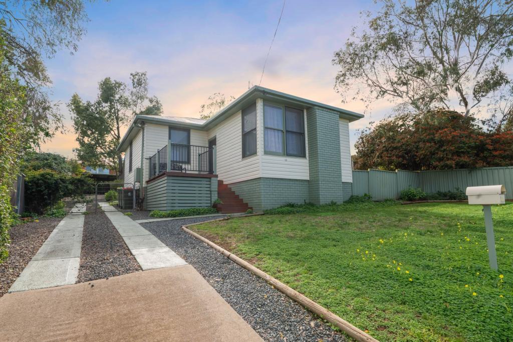 20 Gallop Ave, Parkes, NSW 2870