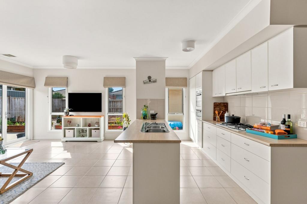 683 Eynesbury Rd, Eynesbury, VIC 3338