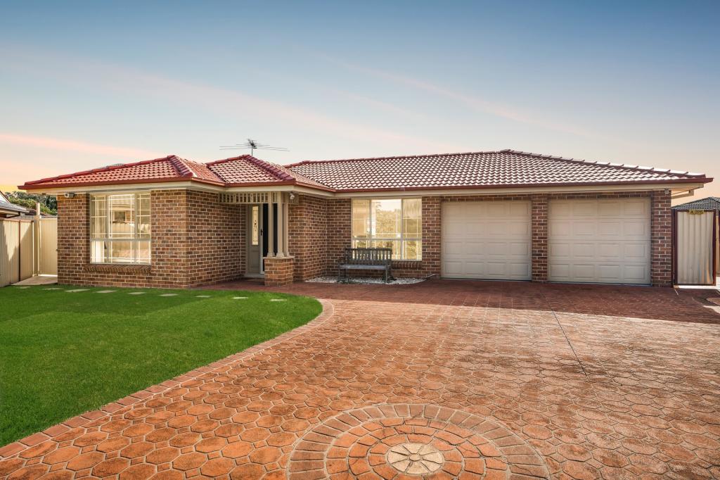 11 Bransby Pl, Mount Annan, NSW 2567