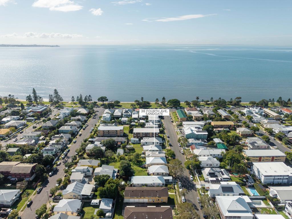 38 Fourth Ave, Sandgate, QLD 4017