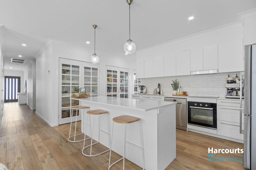 81 Kessels Bvd, Greenbank, QLD 4124