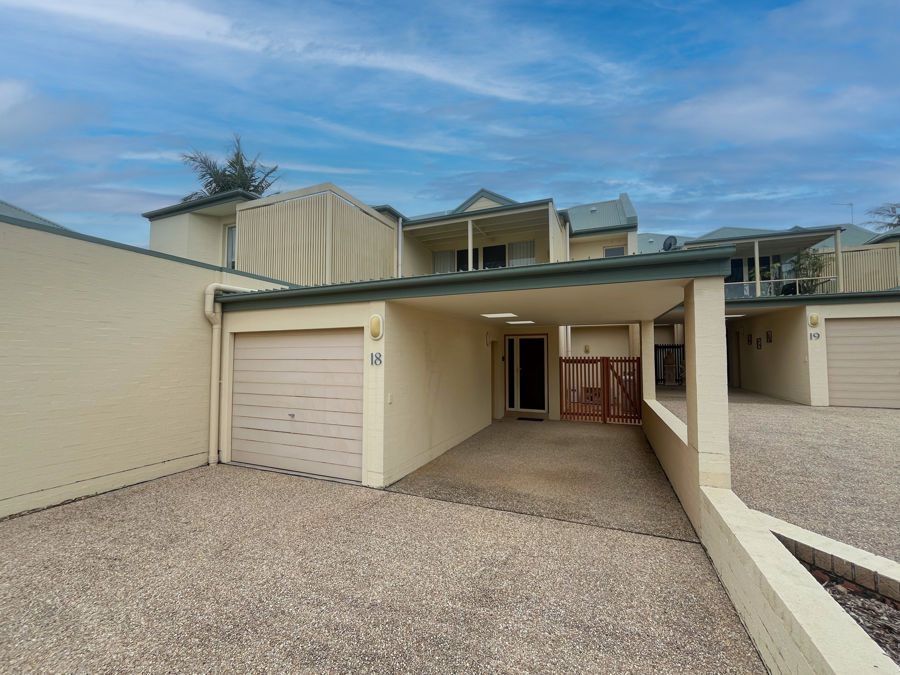 18/8 Grasslands Cl, Coffs Harbour, NSW 2450