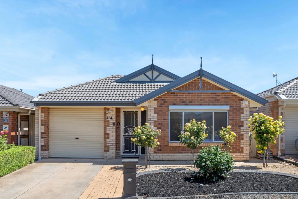 44 Biarritz St, Munno Para West, SA 5115