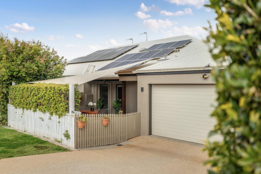 2/40 Brimblecombe Dr, Middle Ridge, QLD 4350