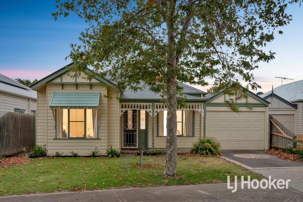 4 Fullard Cl, Point Cook, VIC 3030