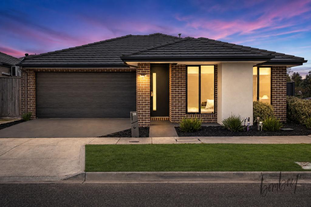 39 Separation St, Mickleham, VIC 3064