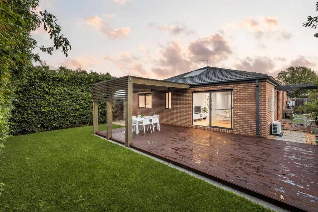 21 Mallacoota Cres, Armstrong Creek, VIC 3217