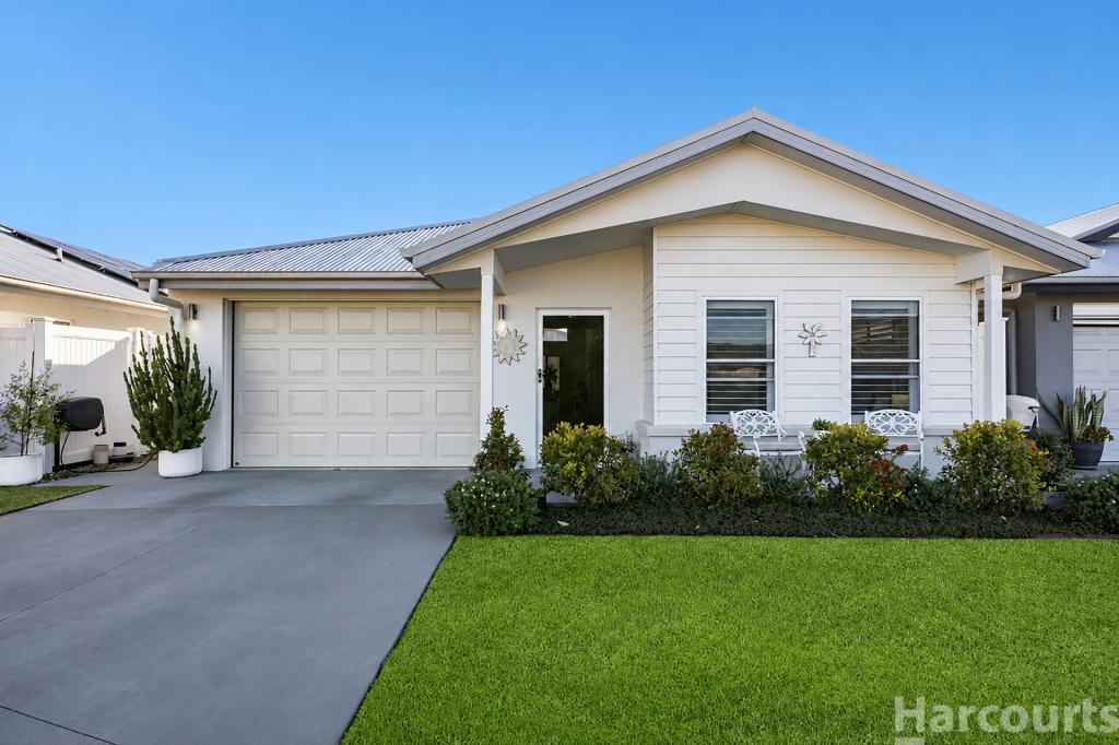 35 Oakmont Dr, South West Rocks, NSW 2431