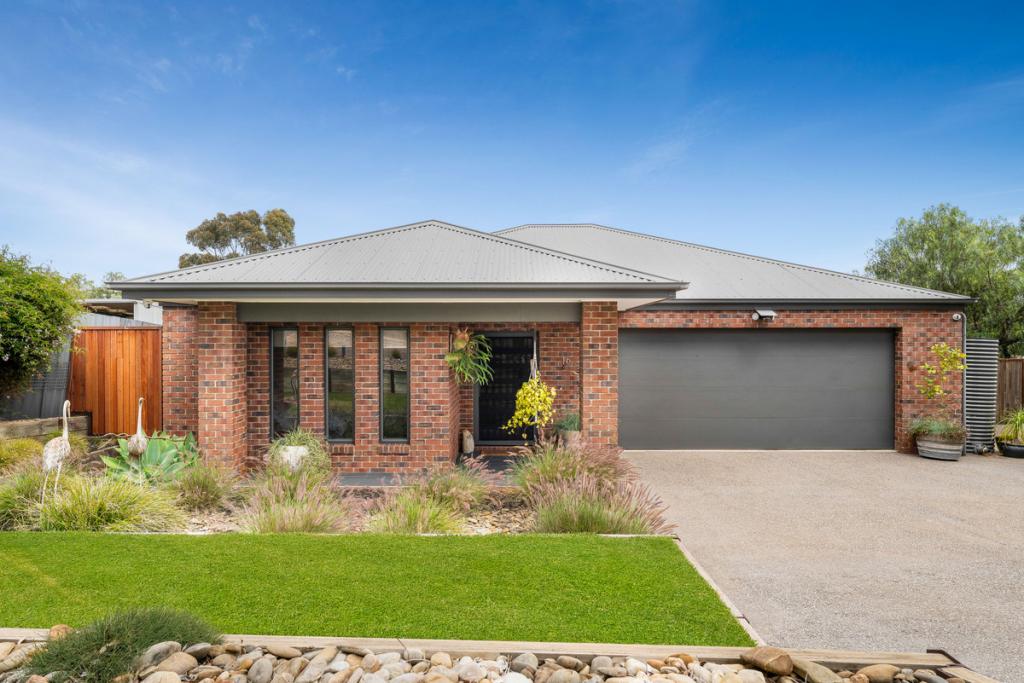 16 Rinaldi Dr, Maryborough, VIC 3465