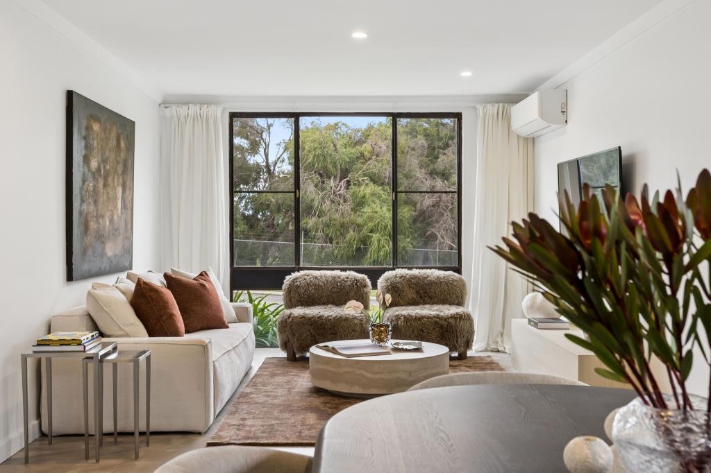 15 CLEMENT DR, KARRINYUP, WA 6018