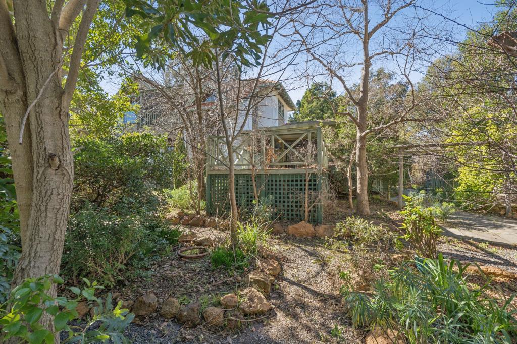 25 Walbeck Rd, Kalamunda, WA 6076