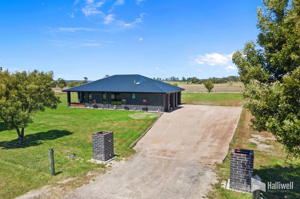 48 MOORINGS DR, SQUEAKING POINT, TAS 7307