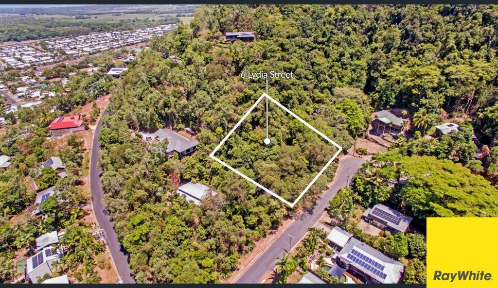 6 LYDIA ST, SMITHFIELD, QLD 4878