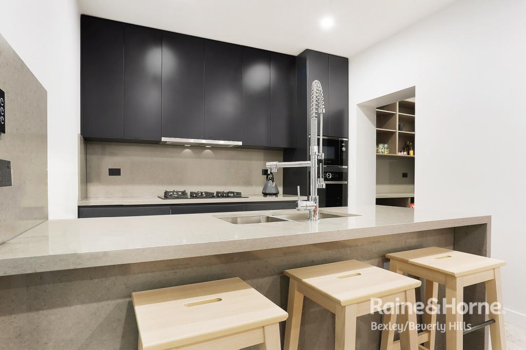 36 Monaro Ave, Kingsgrove, NSW 2208