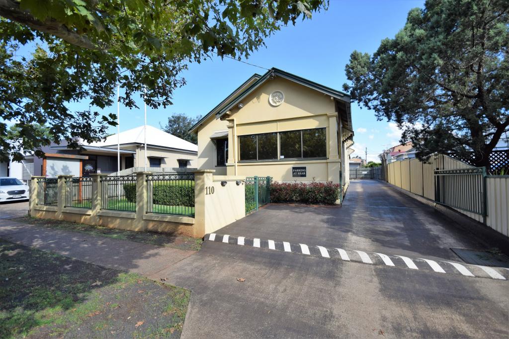 110 Herries St, East Toowoomba, QLD 4350