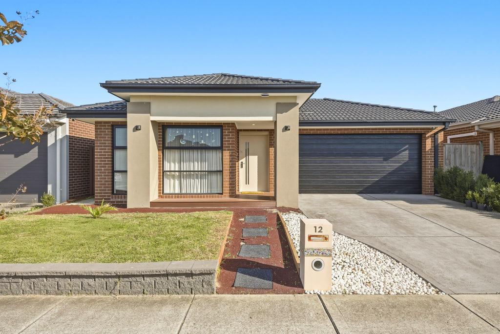 12 DORKINGS WAY, CLYDE NORTH, VIC 3978