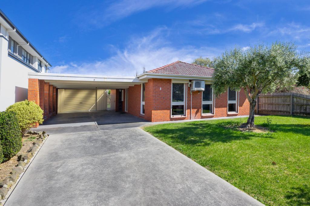 8 SHAW ST, DROMANA, VIC 3936