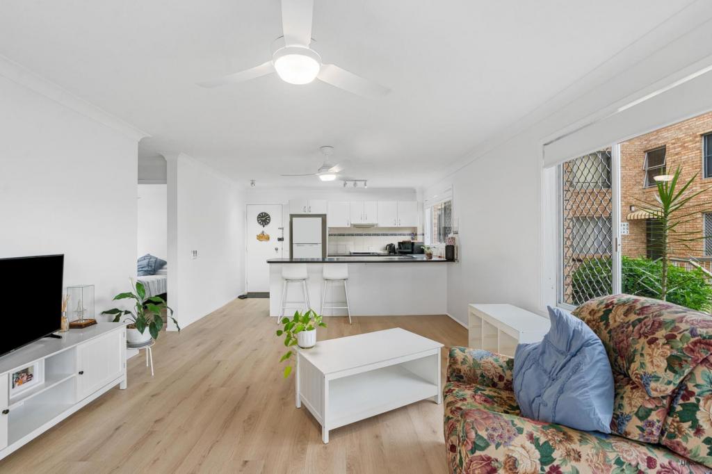 1/9 Twenty Eighth Ave, Palm Beach, QLD 4221