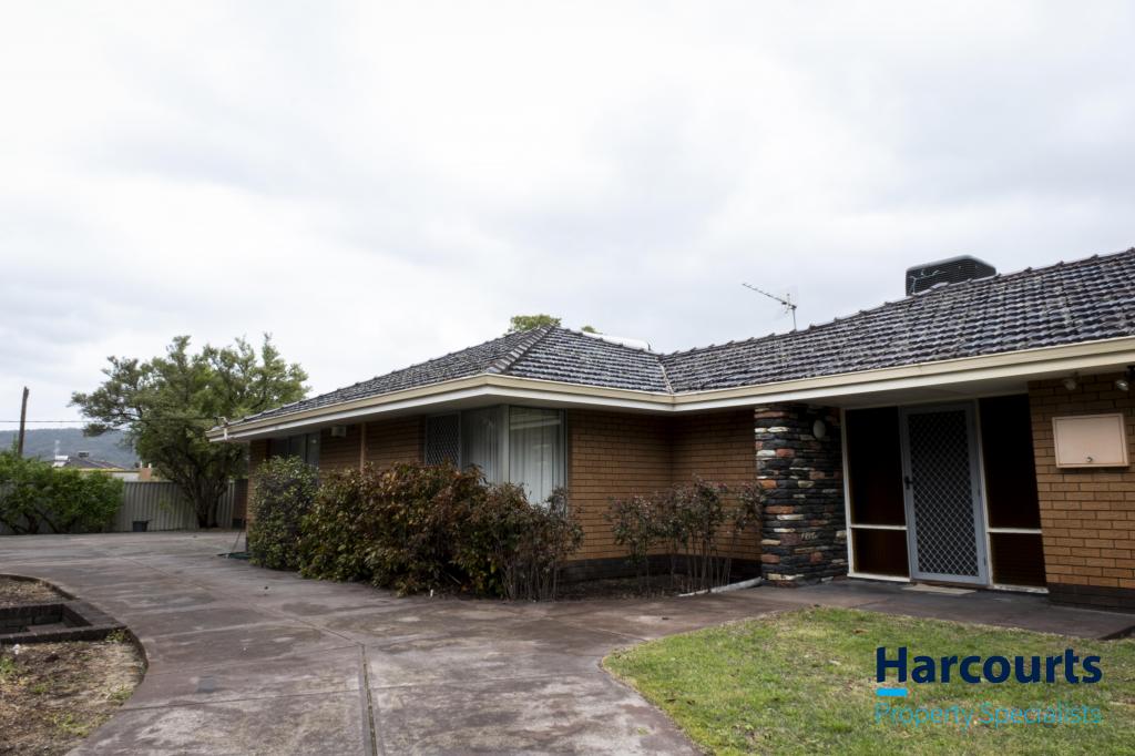 105 Mills Rd, Martin, WA 6110