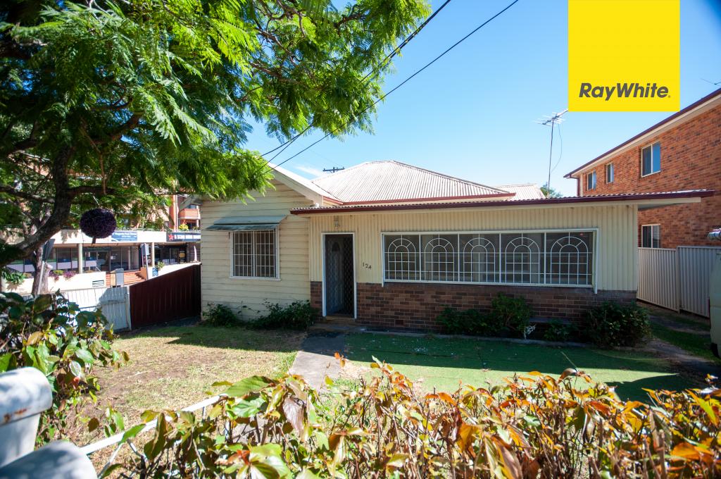 124 Kingsland Rd, Regents Park, NSW 2143